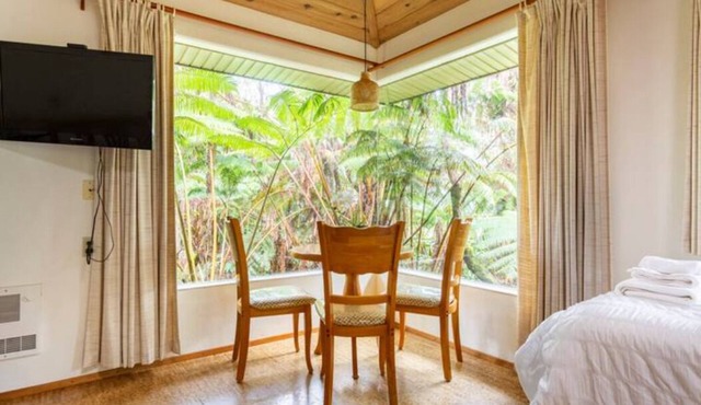 Family Getaway in Volcano sleeps 4