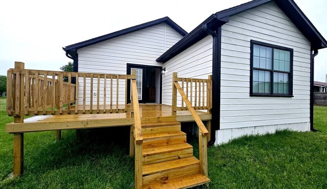 Fish on Fork: Modern Vacation Rental near Quitman, Texas in Quitman