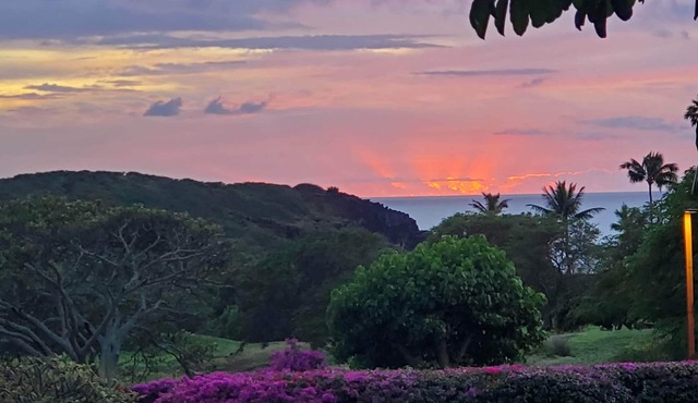"Front Row" Ocean & Island Views 2 Bedroom in Maunaloa
