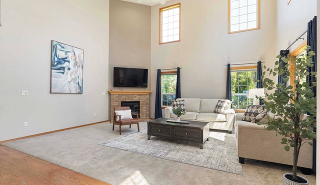 Fully furnished 4BR Home｜Study Room｜Mainfloor Bedroom｜Garage Access #42180 in Vancouver