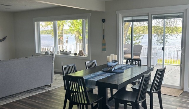 Fully Remodeled Riverfront home with private ramp and dock on Mississippi River in Le Claire