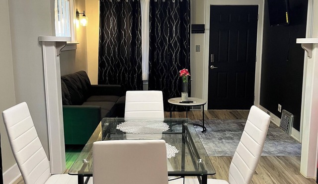 Fully Renovated 2-Bedroom Home with Expansive Backyard in Bay City