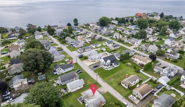 Fully Updated Cornfield Point Beach House, Old Saybrook, CT in Old Saybrook