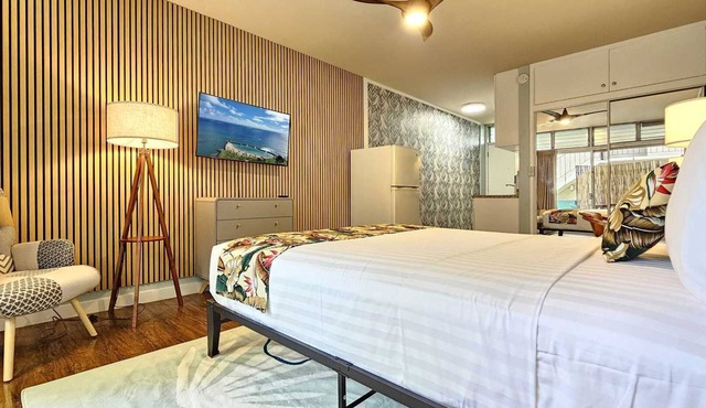 Furnished monthly rental Waikiki Neighborhood 305