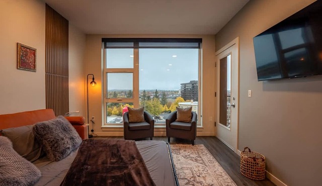 Gated Parking DT 2BR w City View Gym Access in Spokane