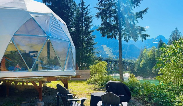 Geodesic Dome Home on the Skykomish River! in Gold Bar