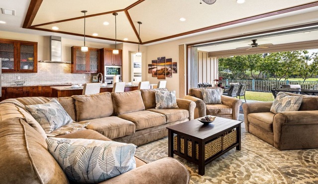 🏖️Golf Course Home w/A/C + Walk to Pickleball | Holua Kai 6