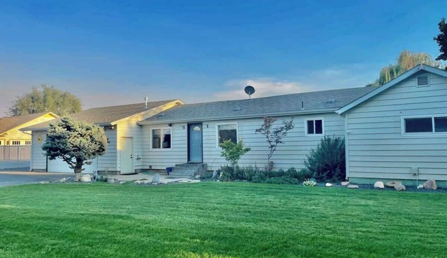 Gravel Road Getaway in Hermiston