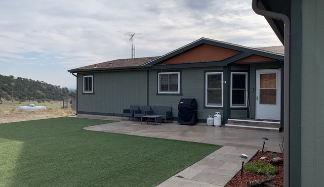 Great for ATV's and TOY'S! Rent 6 nights and 7th is free! in Buena Vista