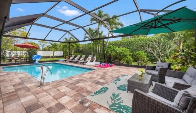 Heated Pool, Arcade, <10 min Beach ~ 25 min to RSW in Naples