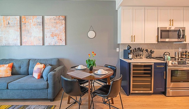 Heated Pool | Near Mayo | Rooftop Deck | Hot Tub | Parking in Phoenix