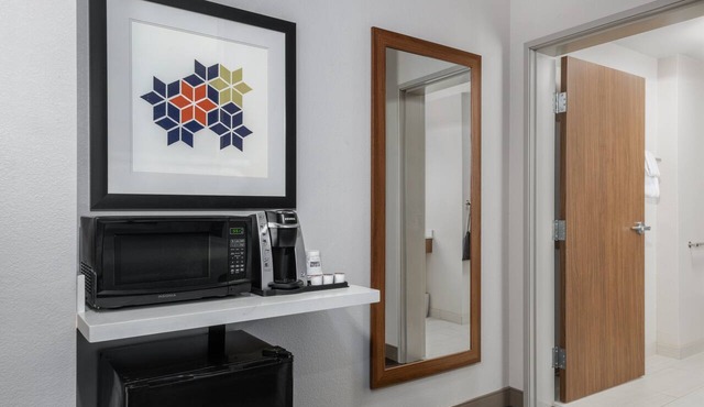 Holiday Inn Express & Suites Colorado Springs South I-25 by IHG in Colorado Springs