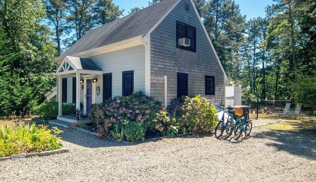 Home Near Oceanside Beaches Dog Friendly! in Wellfleet