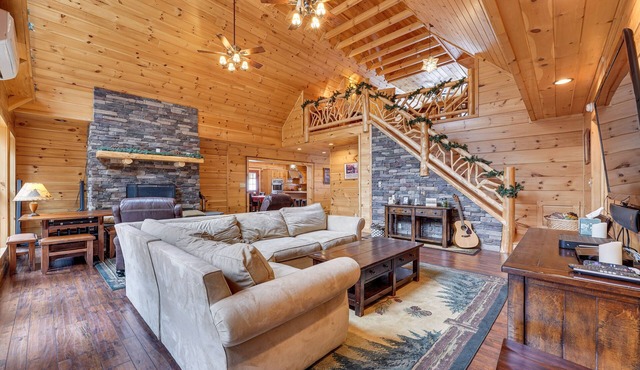 Hot Tub & Dock: Waterfront Cabin in Old Forge! in Old Forge