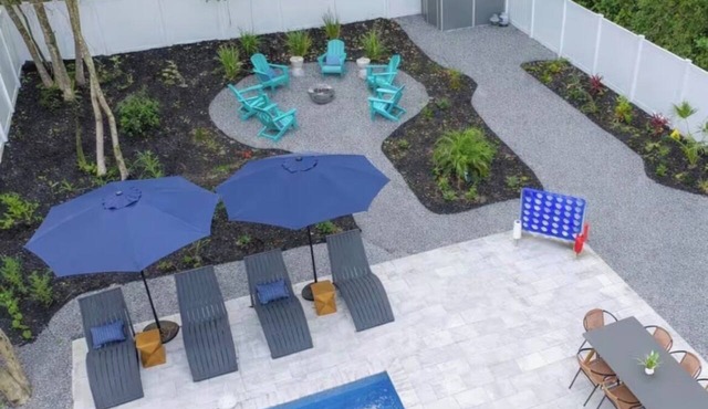 Htd Pool w/Arcade, Firepit, Putting Green,GolfCart Access, 1.2 miles to Downtown in St. Augustine