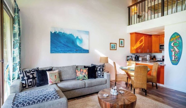 Immaculate Maintained TBay Condo