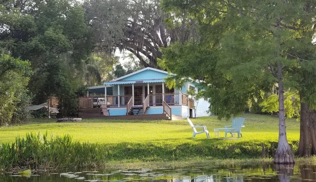 Incredible Private Lakefront Cottage Retreat in Altamonte Springs