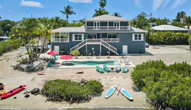*INFINITE HORIZONS* Waterfront Home & Pool + Last Key White Glove Service. in Key West
