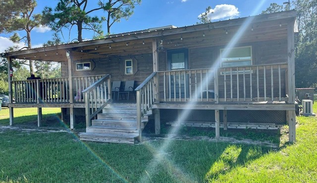 Lake Carrol Cabin With RV Slip/Power in Donalsonville