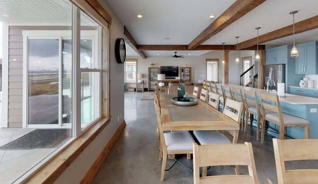 Lake Dream #13 - Private Home on the Water in Garden City