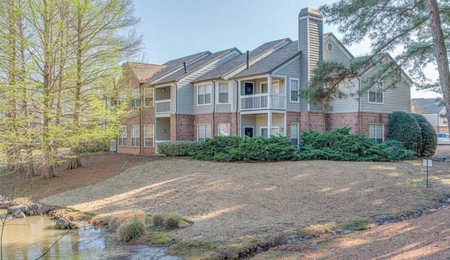 Landing | Stunning 1BD, Gym, Pool in Germantown