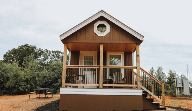 Loft Style Tiny Cabin - #6 in Starr