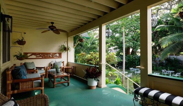 Lokelani Suite - Historic charm | Gardens oasis in Wailuku