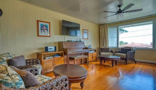 LOOK! Spacious Home in the Heart of Hilo - Bonus Rec Room!