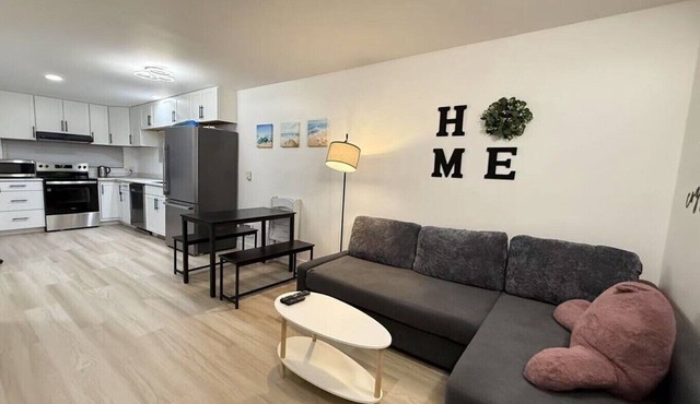 Lovely 3-bedroom townhome in Seattle near U of Washington in Seattle