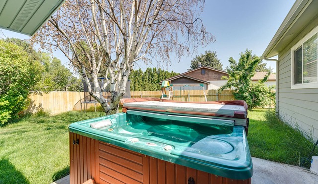Lovely Twin Falls Home w/Private Hot Tub! in Twin Falls