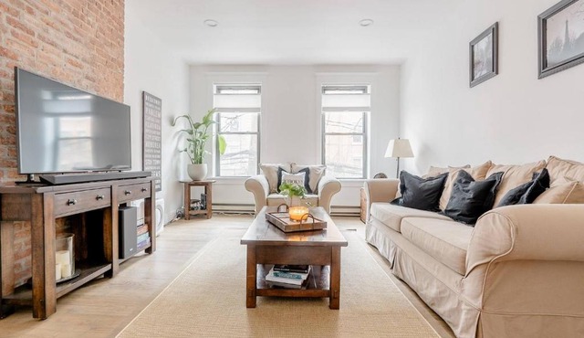 Luxury Couples Retreat - 15 min to NYC, PATH - Quiet & Stylish Duplex in Hoboken