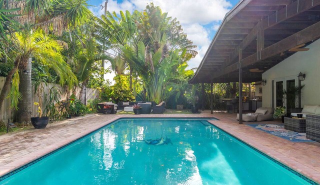 Luxury Resort Oasis & Heated Pool in Miami