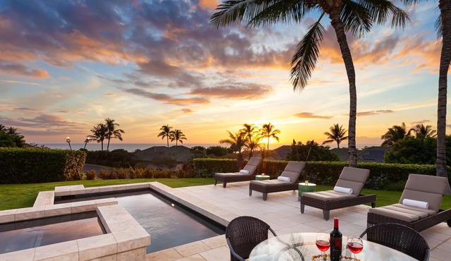 Mauna Kea Resort Villa, Ocean Views With Pool & Spa In Backyard in Kamuela