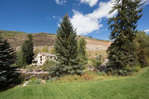 Meadow Creek Townhome by Vail Realty in Vail