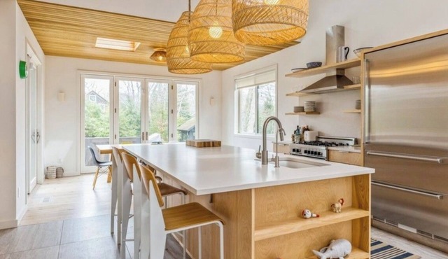 Modern and fully equipped 4-bedroom house in East Hampton in East Hampton