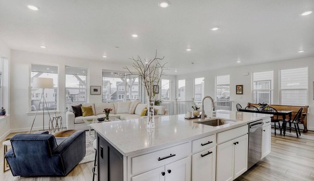 Modern Comfort with Easy Boulder Access in Lafayette