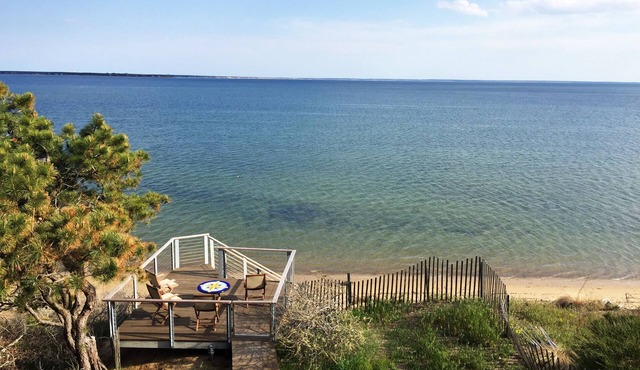 Modern house with commanding views - Evermore cottage on Powers Landing Beach in Wellfleet