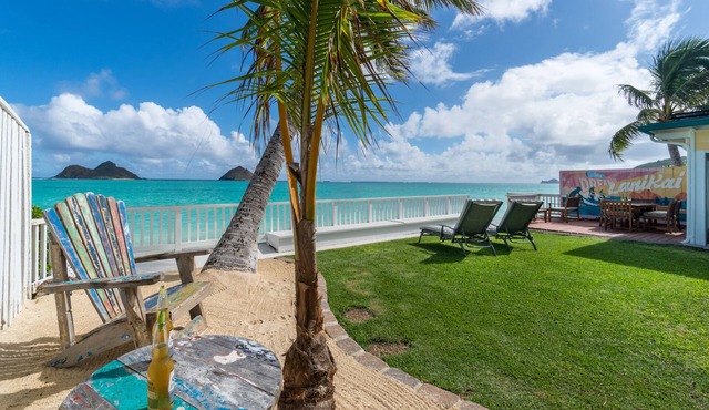 Moku Iki - Lanikai Beach Front : 5 BR, 4 BA House in Kailua, Sleeps 10