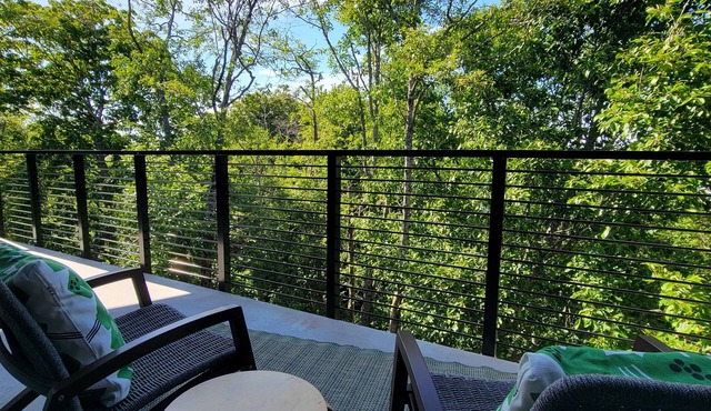 New! Fairhaven Creekside Retreat. Steps to the Village, Trails & Beach! in Bellingham