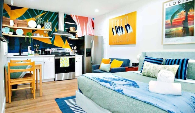 New King GH|PetsOK|PrivEnt|Pvt FncdYard+Tub+W/D+FP in Orlando
