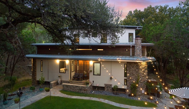 New Listing! Luxury Modern House Near Lake Austin in Austin