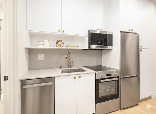 New Modern Private Entire Unit in Heart of Fremont - Walk Score 98 in Seattle