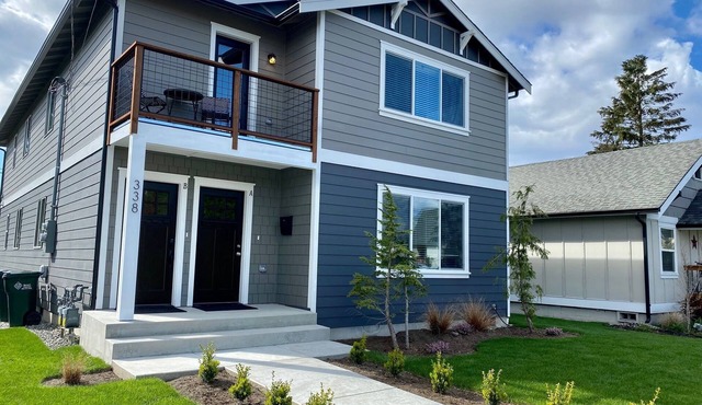 NEW - Puyallup Downtown Duplex in Puyallup