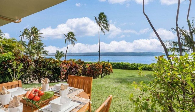 Ocean-view 1BR condo with pool, AC and beach access-Maalaea Banyans 112 in Wailuku