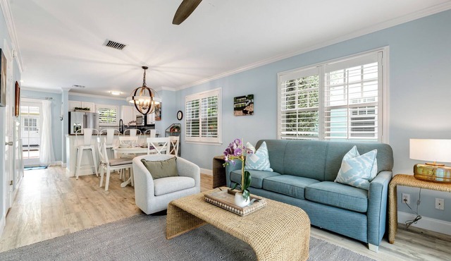 PALMS AWAY ~ Truman Annex Townhome with Outdoor Patio and Community Pool! in Key West
