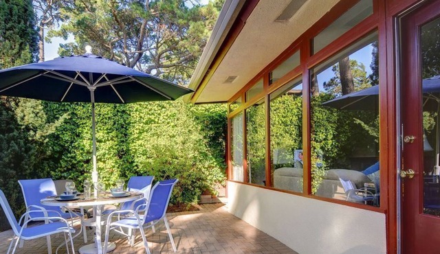 Peaceful Retreat - Carmel House - Lovely and Private in Carmel
