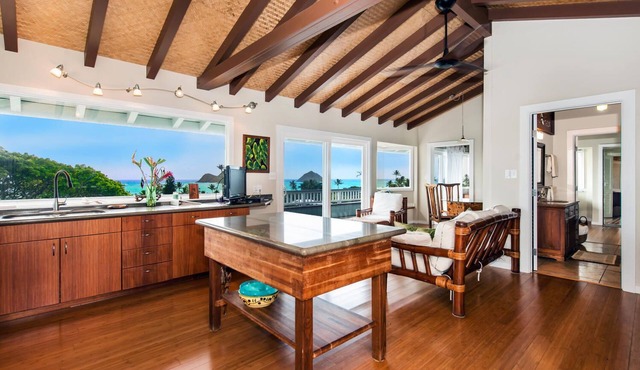 Penthouse Living in Beautiful Lanikai – 2 Bedrooms, 1 Bathroom, Ocean Views
