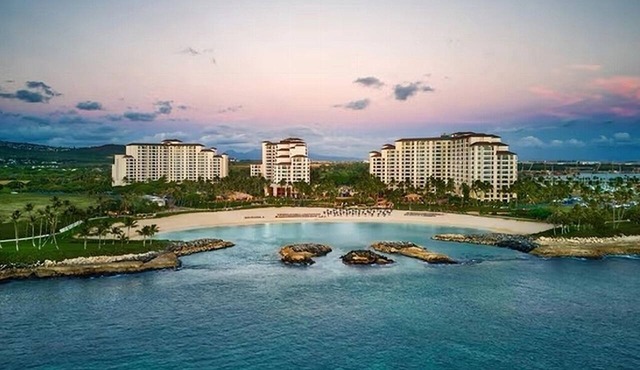 Penthouse, Ocean View, Marriott Ko 'Olina Beach Resort; Dec 26 - Jan 2 only in Ko Olina