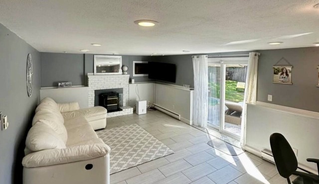 Perfect for long or short term stays near Boston & Cape in a great neighborhood! in Braintree