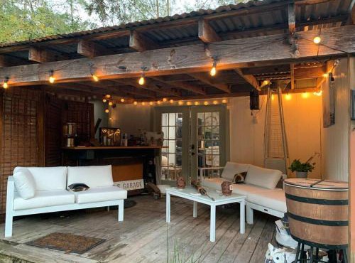 Plenty Parking for Boat ,RV, Trailers w Cars Cozy 2 BDRM COTTAGE in Slidell